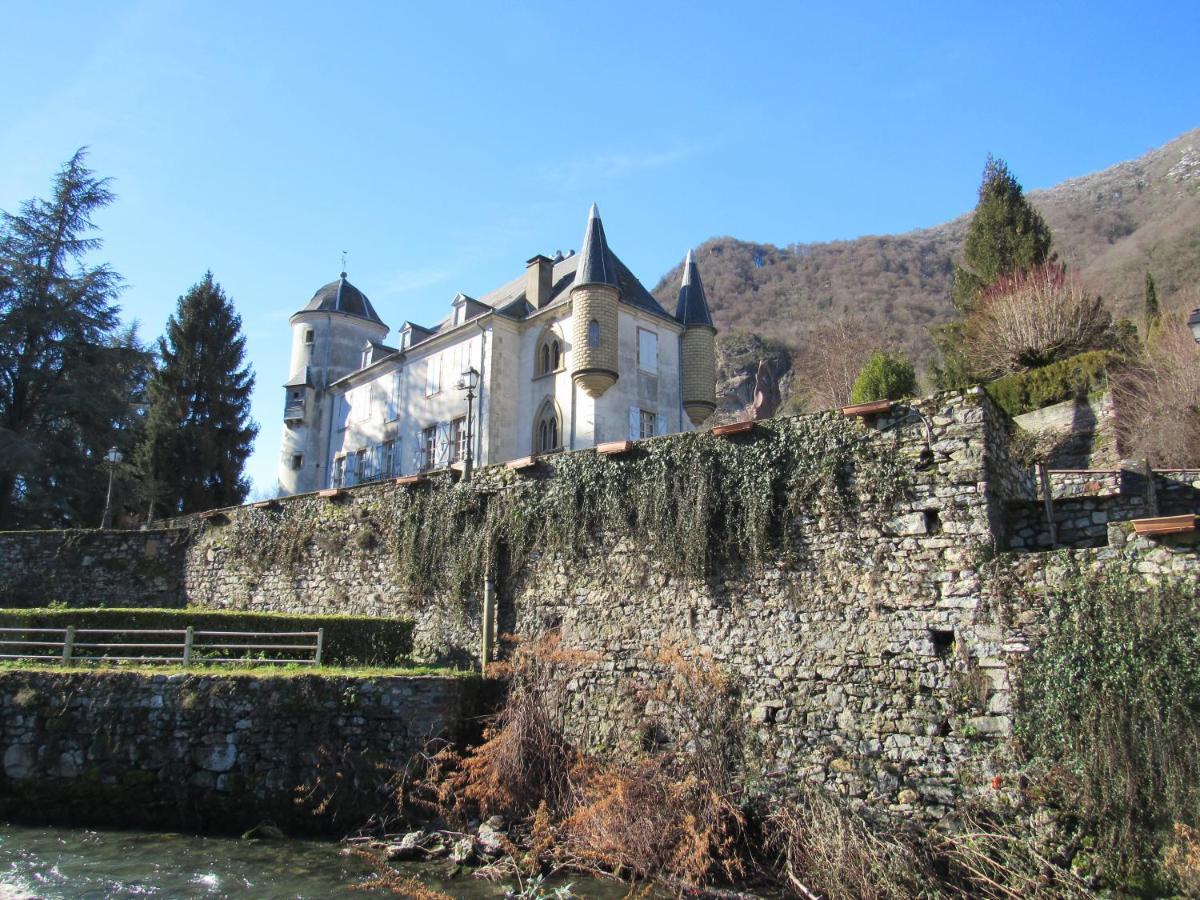 Les Deux Rives Bed & Breakfast Cierp Екстериор снимка