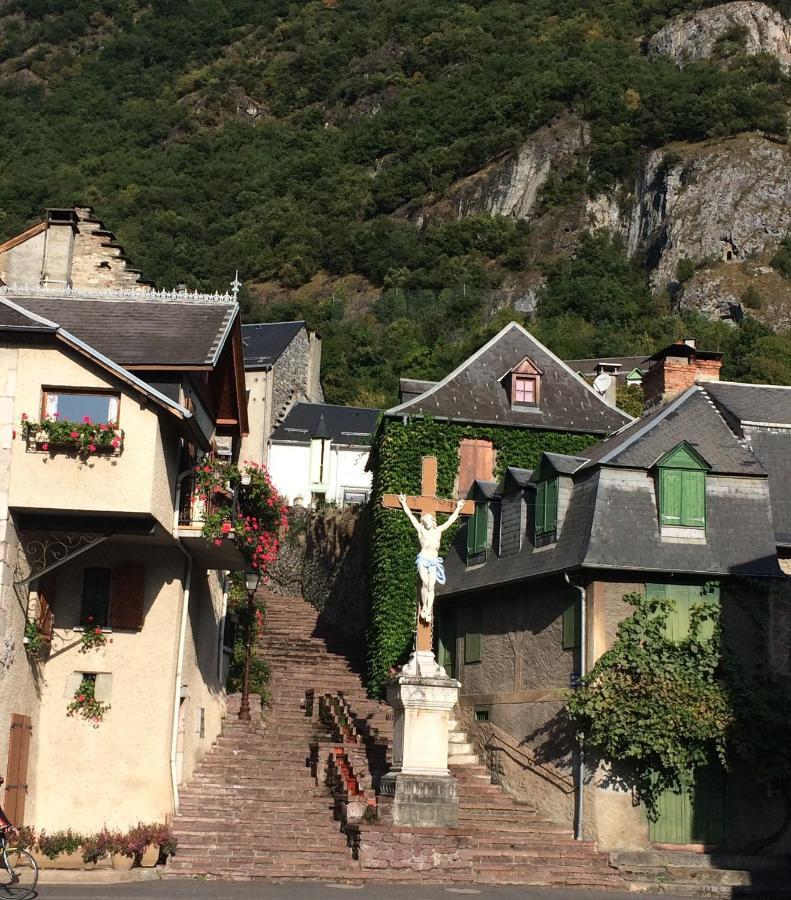 Les Deux Rives Bed & Breakfast Cierp Екстериор снимка