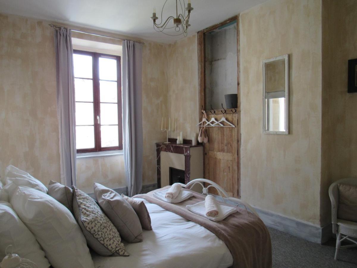 Les Deux Rives Bed & Breakfast Cierp Екстериор снимка