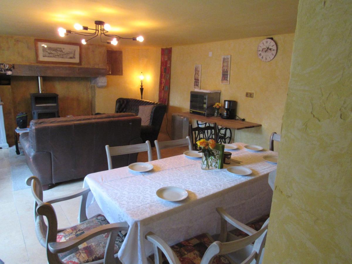 Les Deux Rives Bed & Breakfast Cierp Екстериор снимка