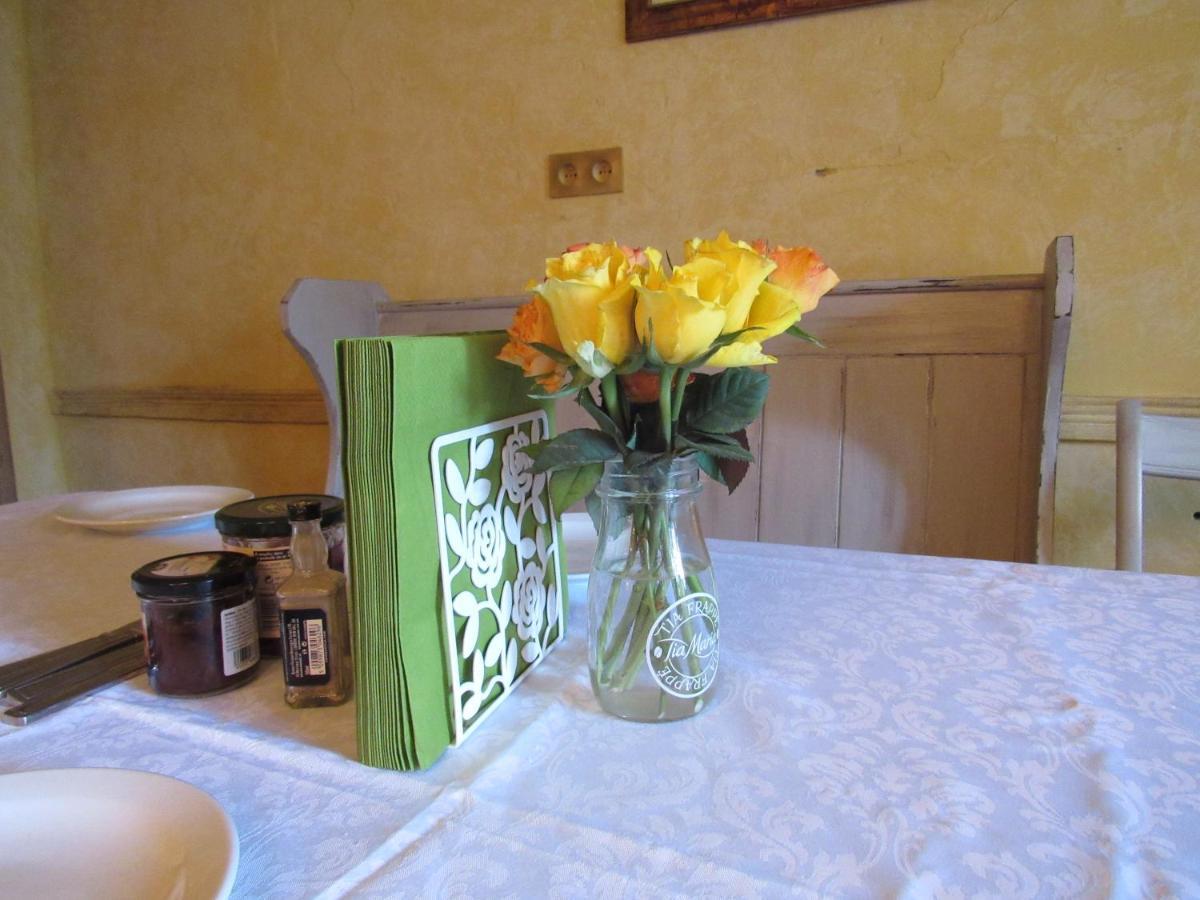 Les Deux Rives Bed & Breakfast Cierp Екстериор снимка