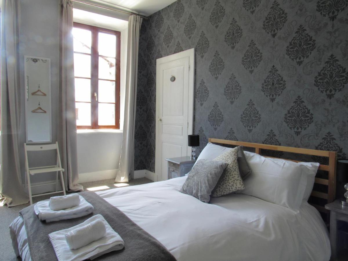 Les Deux Rives Bed & Breakfast Cierp Екстериор снимка