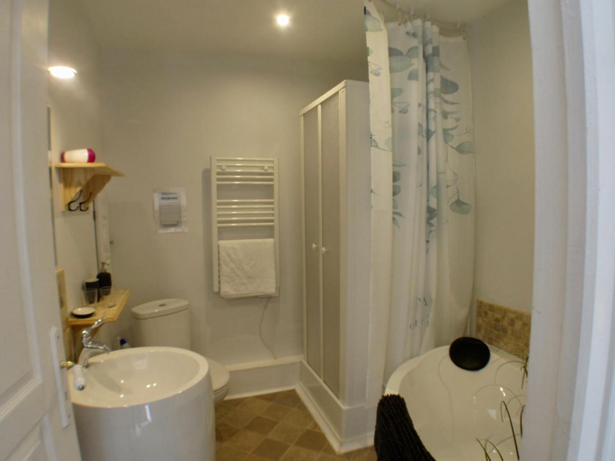 Les Deux Rives Bed & Breakfast Cierp Екстериор снимка