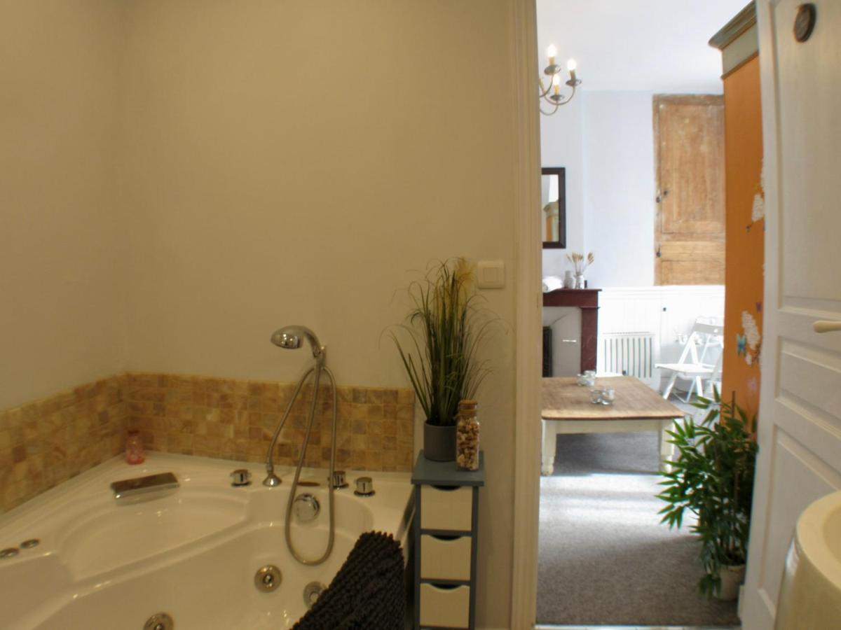 Les Deux Rives Bed & Breakfast Cierp Екстериор снимка